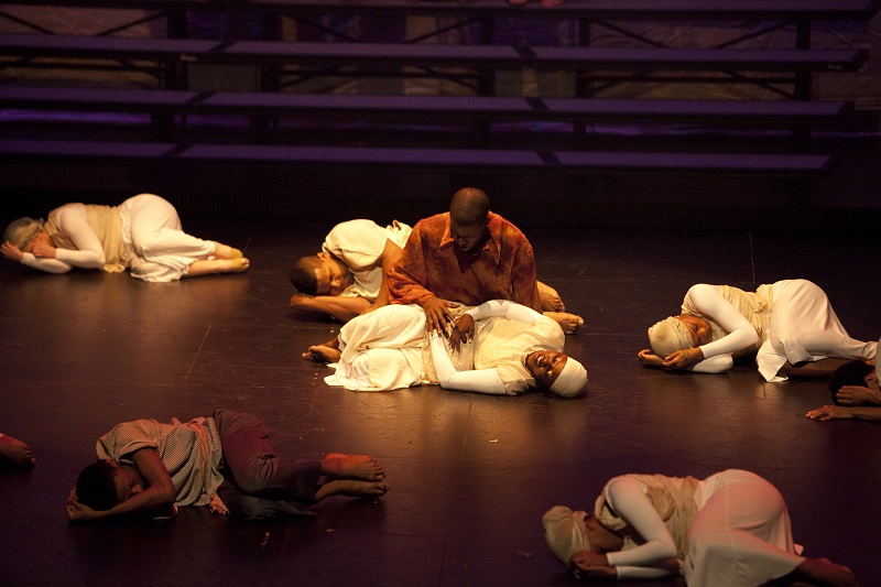 Eleone Carols in Color